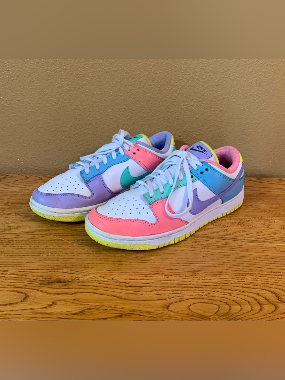 Nike Easter Dunks Sneakers Pastel Shoes Women’s Size 8